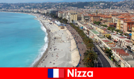 Опыт мечты пляж Ниццы во Франции