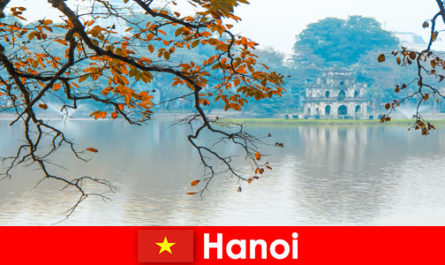 Ханой, Вьетнам, Храм Нефритовой горы и Храм литературы порадуют туристов