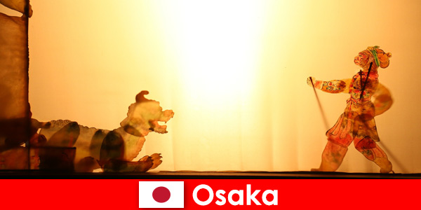 Осака, Япония, увлекает туристов со всего мира в комедийное развлекательное путешествие.