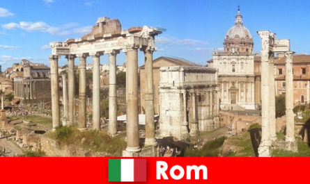 Автобусные туры для европейских гостей к древним раскопкам и руинам в Риме Италия