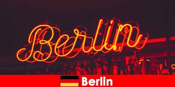 Опыт сопровождения в Берлине на встрече в кафе с топовыми девушками по вызову