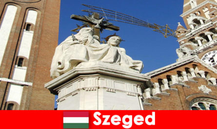 Паломничество для туристов в Сегед Венгрия стоит поездки