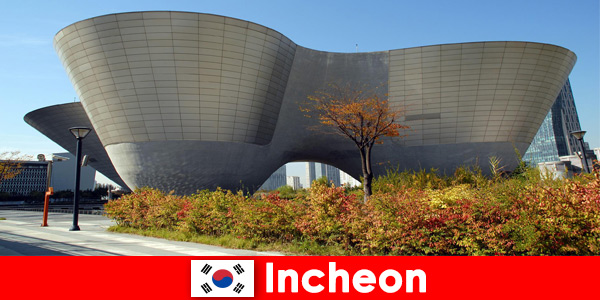 Иностранцы впечатлены современностью и древними традициями в Инчхоне, Южная Корея