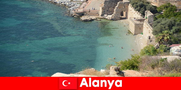 Фантастические пляжи и множество достопримечательностей в Алании, Турция