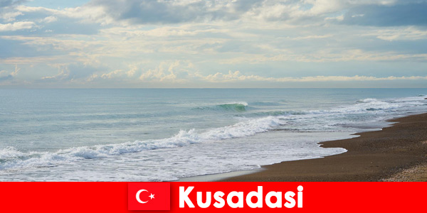 Расслабьтесь и отдохните на пляжах Кушадасы в Турции