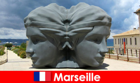 Марсель во Франции удивляет иностранцев большим количеством культуры и искусства