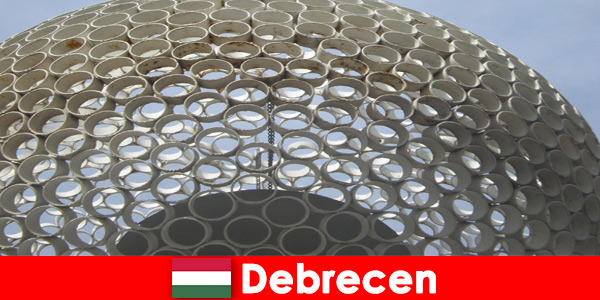 Современная архитектура и много культурного опыта в Дебрецене, Венгрия