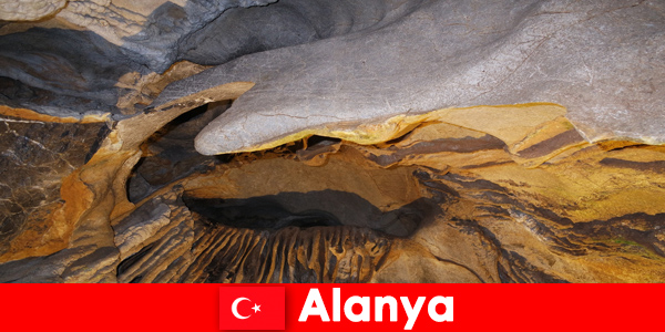 Фантастические пещеры и ущелья, которыми можно полюбоваться и сфотографироваться в Аланье