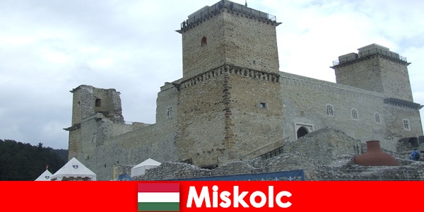 Историческая история, которую можно прикоснуться и испытать в Мишкольце